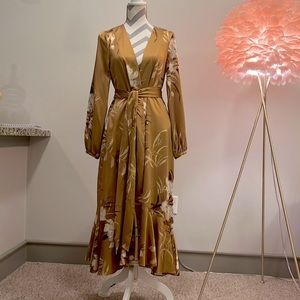 Express Kimono Gold with Floral Print